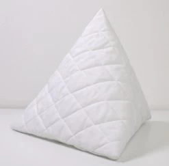 Inlett Dreieckskissen 30x30x30cm, Steppware Weiß